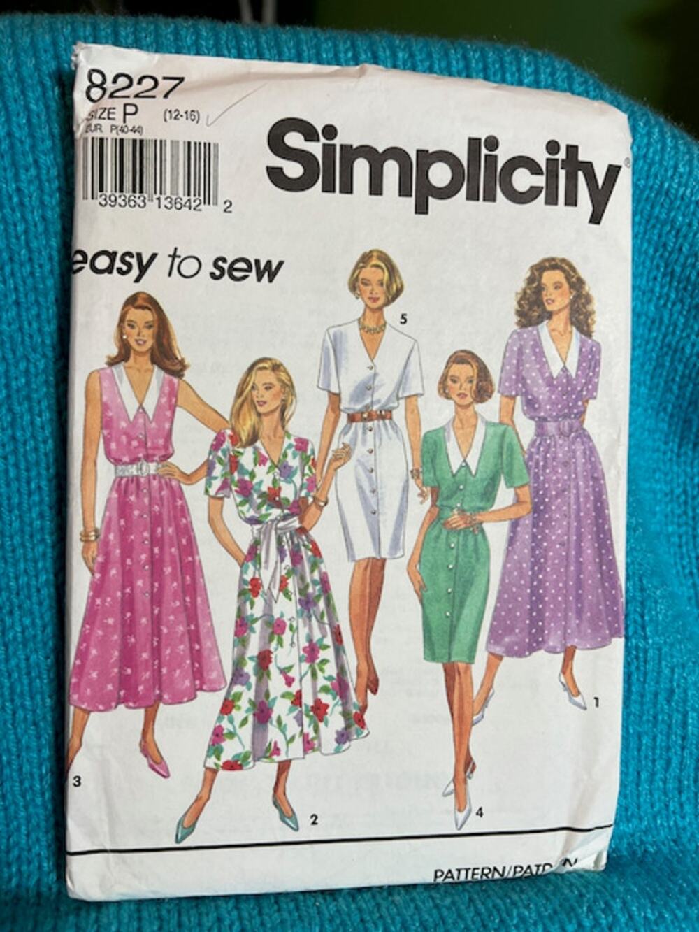 Simplicity sewing pattern  8227 Shirt dress swing pencil skirt